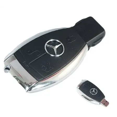 Tot-mercedes 32GB